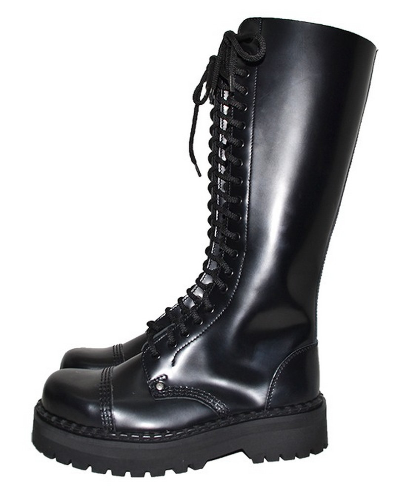 Collection of boots combat boots has 20 & 30 eyelets of Steelground