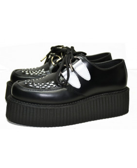 black and white Creepers in...